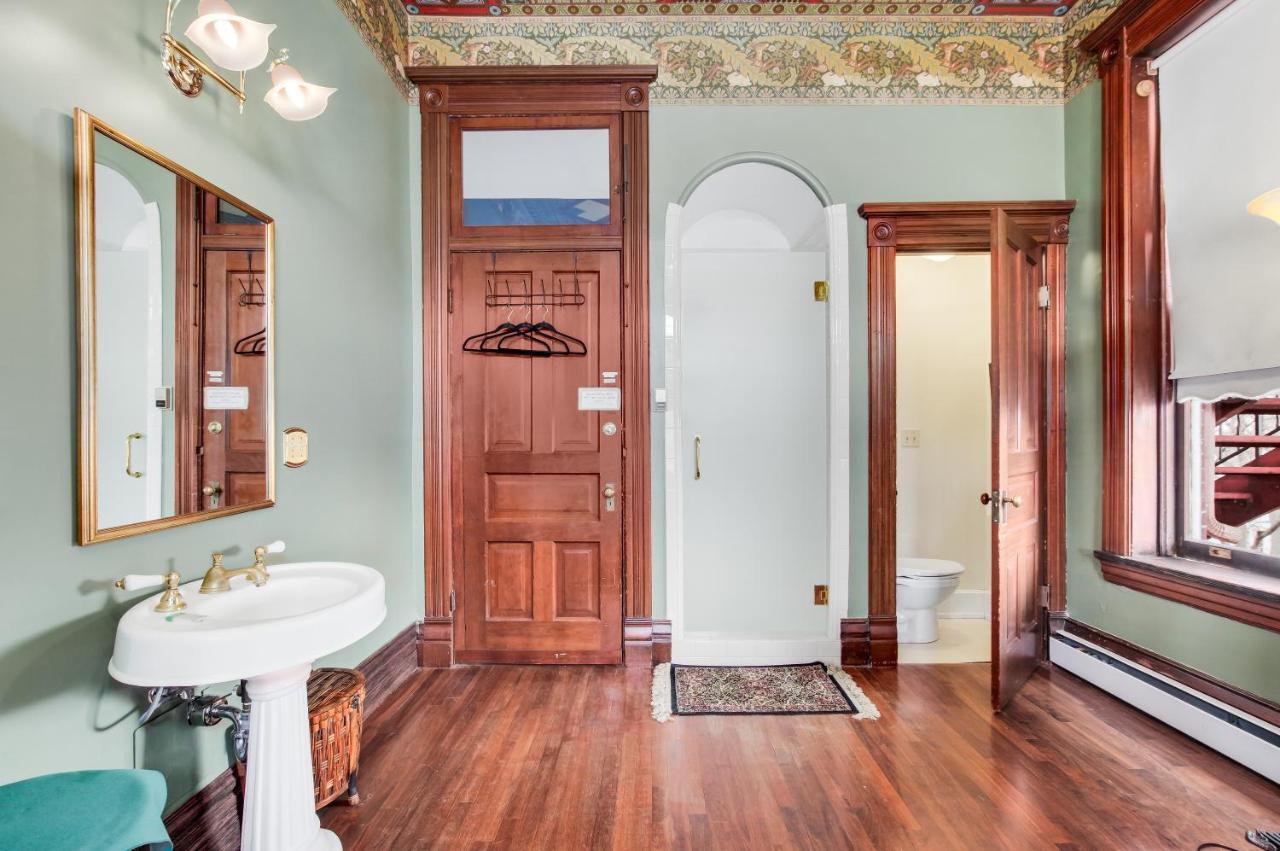 Lumber Baron Inn&gardens Denver