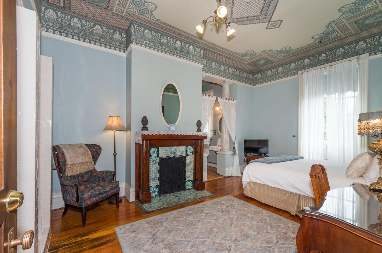 Lumber Baron Inn&gardens Bed and breakfast 3*
